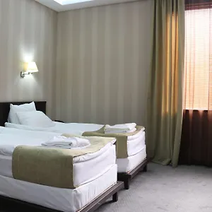 https://dplaza-hotel.alltbilisihotels.com